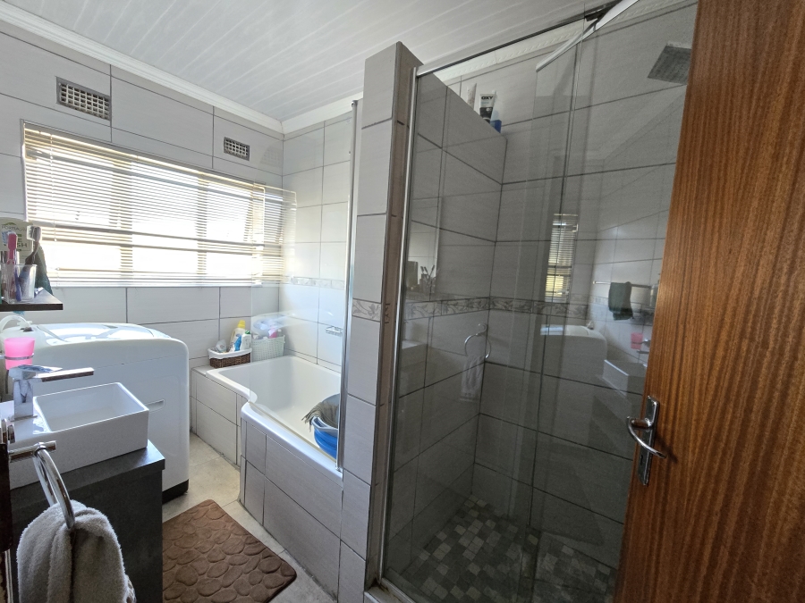 3 Bedroom Property for Sale in Haven Hills Eastern Cape